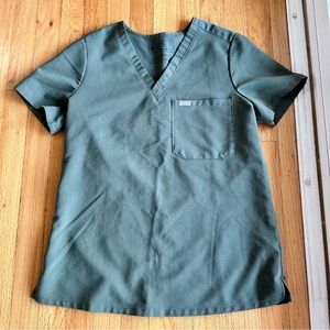 FIGS one pocket scrub top - olive color!